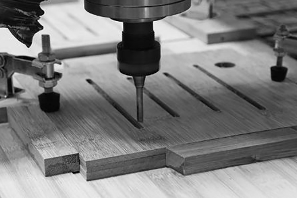 Какви инструменти са необходими за CNC рутер?