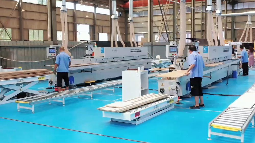 Excitech ви помага да изградите интелигентна фабрика за мебели с технологията Industry 4.0