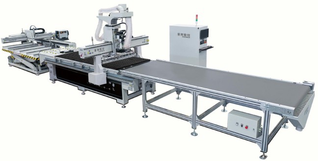 Машина за рязане без прах Машина за рязане на дърво Excitech CNC машина
